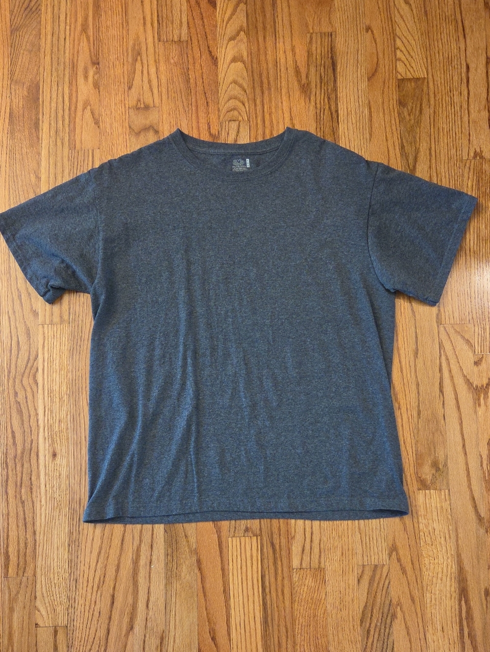 Fruit of the Loom Men’s Short Sleeve Crew Tee - Charcoal Size: L
